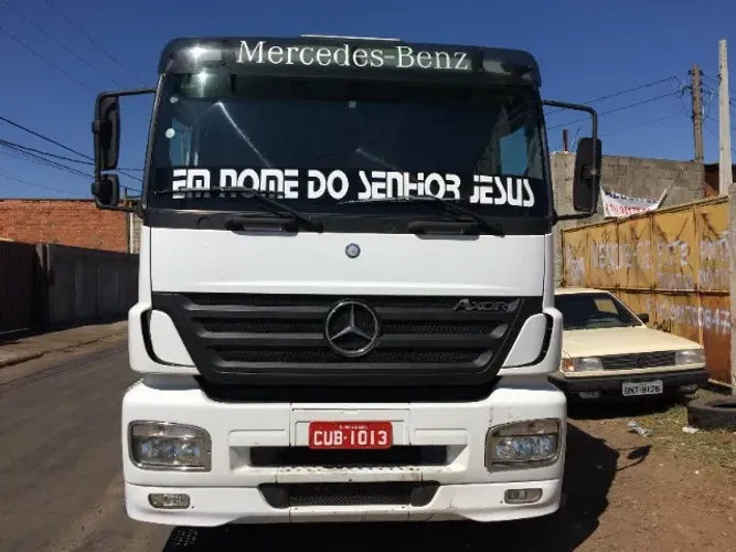 MB Axor 1933 2009 ou Conjunto completo Carreta Bug 20 pés 2005