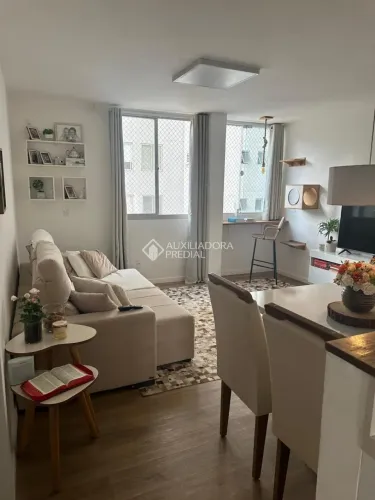 Apartamento a venda com 3 quartos, 1 suíte, 1 vaga; totalmento reformado no centro de Flor