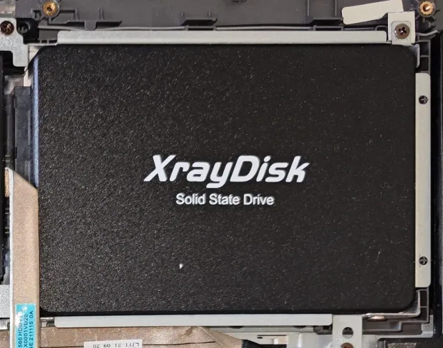 SSD SATA 2TB usado