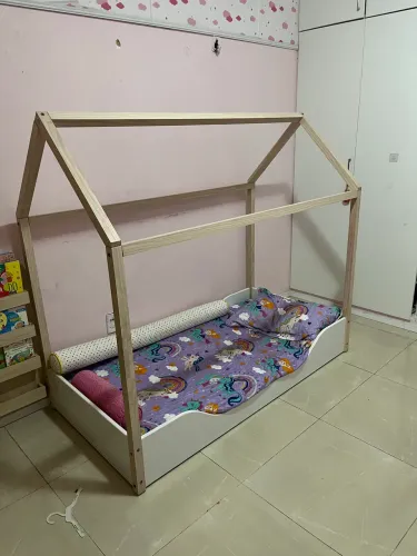 Cama infantil (Tok&Stok)