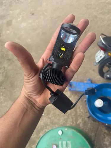 Projetor bi-led H4, 300w 40.000 lumeres 