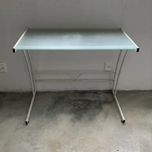 Mesa tampo de vidro temperado