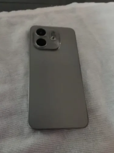 Vendo celular semi novo