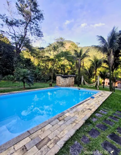 Sítio a venda na Serra de Guapimirim
