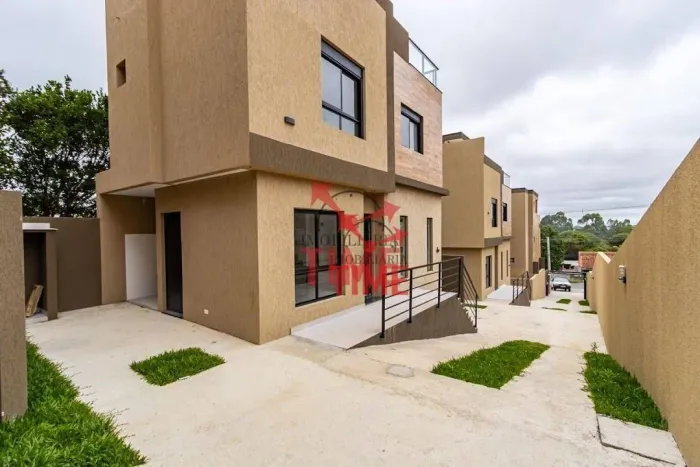 Sobrado Novo à venda Triplex, Bairro Alto, Curitiba - SO0114.