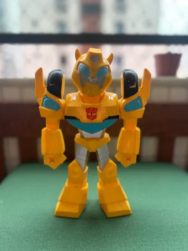 Boneco Bumblebee Transformers - Usado em Bom Estado