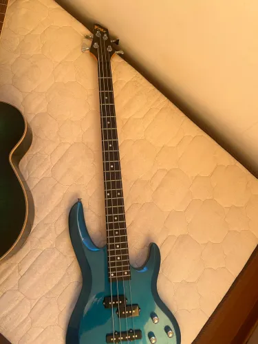 Baixo PHX moderna IV BS-4