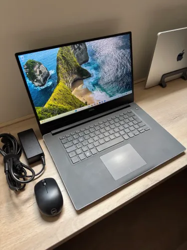 Notebook Dell Inspiron 15 i5 8GB RAM + 512SSD + 1TB HD