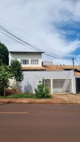 Sobrado com 4 quartos à Venda, Monte Castelo - Campo Grande