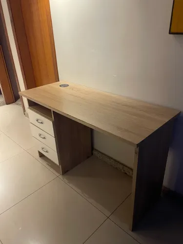 Escrivanininha com 3 gavetas