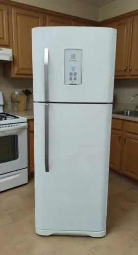 Geladeira Electrolux Frost Free lindíssima ENTREGO