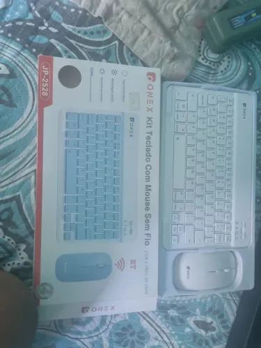 Teclado e mouse sem fio