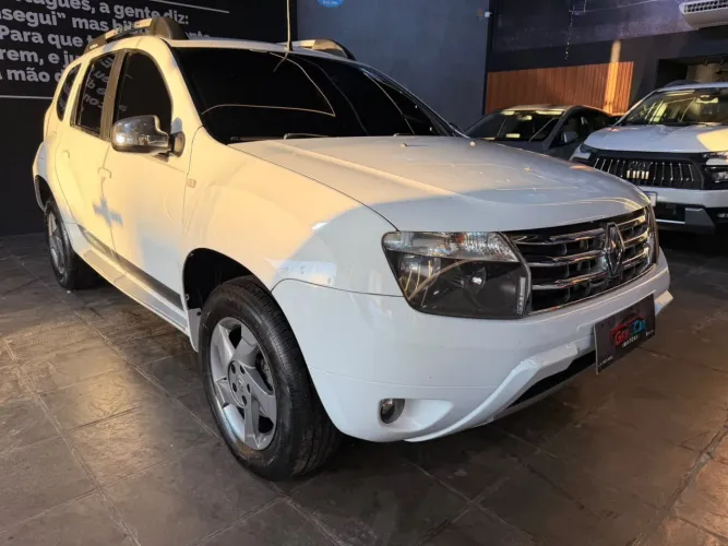 Renault Duster Dynamique 2.0 Hi-flex 16V Aut. 2014