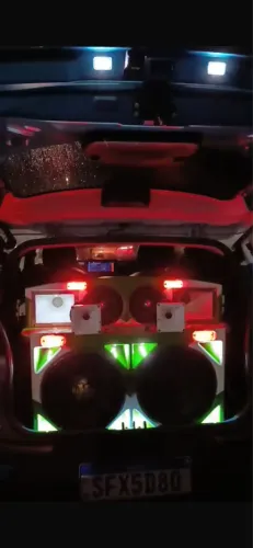 Som automotivo