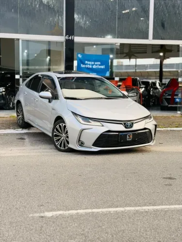 Toyota Corolla Altis Prem. Hybrid 1.8 Flex AUT 2023