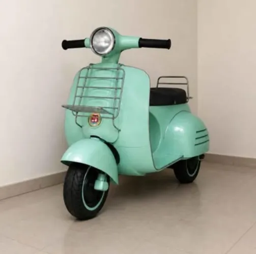 Moto elétrica musical infantil scooter BANDEIRANTES