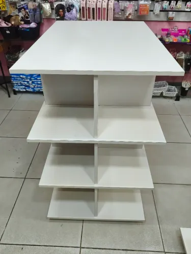 Nicho comeia de centro