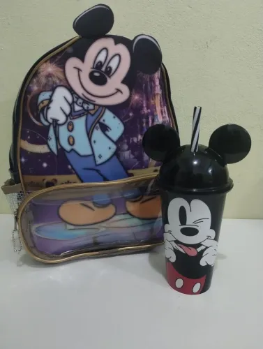 Kit Copo Mickey com canudo 500ml e Mochila Mickey 30x24x10