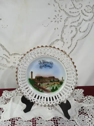 Antigo Prato Porcelana Inglesa Palacio De Cristal Seculo 19