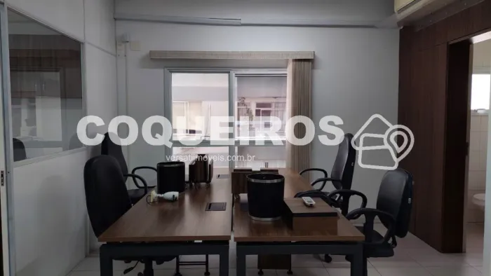 Sala comercial em Coqueiros!