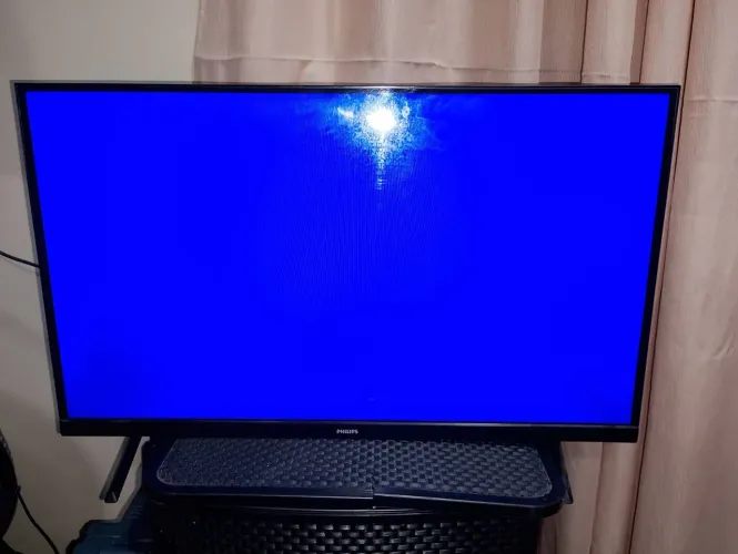 televisão Philips modelo 32PHG6825/78 32 polegadas.