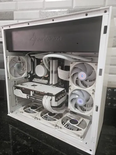 PC GAMER RYZEN 5600X + RX5700XT + 16GB