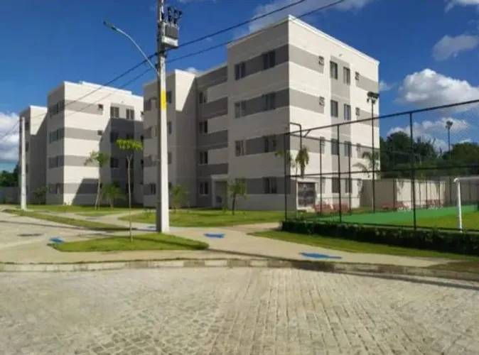 Aluga se com caução 