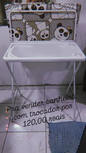 Banheira com trocador