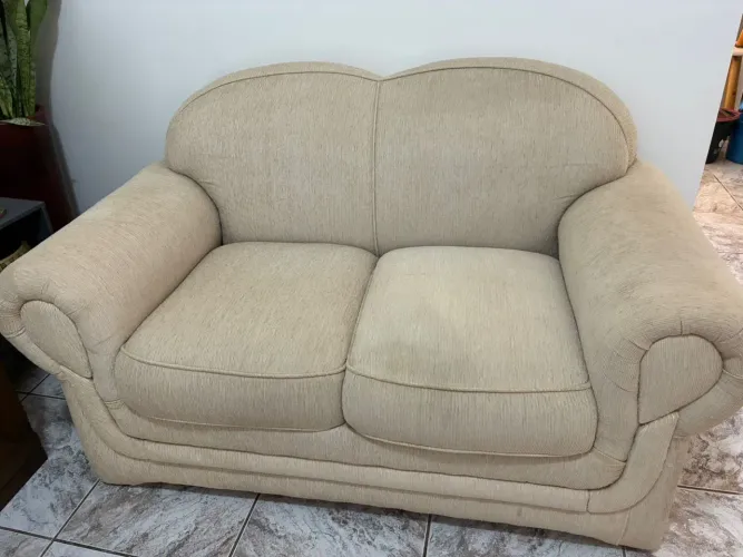 Sofá 2 lugares 