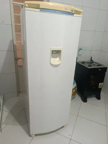 Geladeira Consul 300 litros 