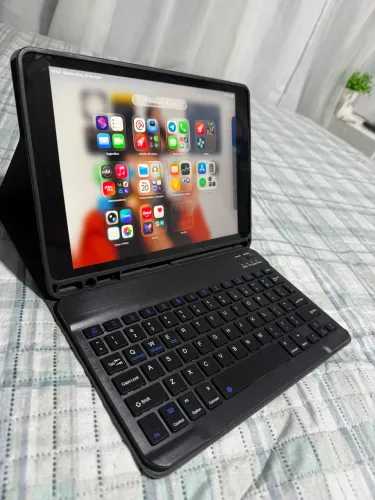 SÓ HOJE!! IPAD APPLE ? 9º GERAÇÃO COM TECLADO E CAPA