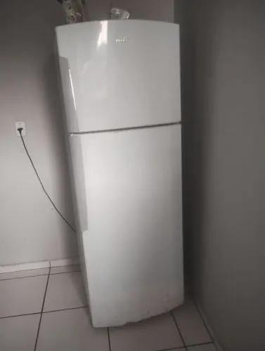 Geladeira duas portas nova