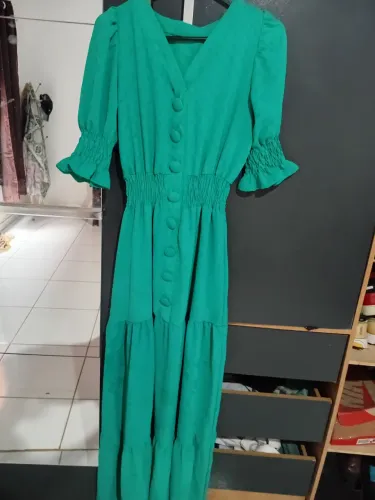 Vendo esses três vestidos novos tamanhos único cada um por 50