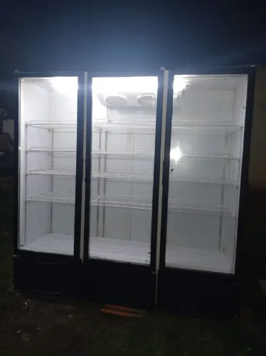 freezer expositor refrigerador gelopar 3 portas 1468 litros 220V super conservado 