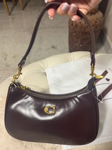 Bolsa inspiração Coach marrom 