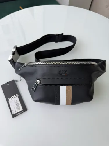 Pochete Transversal Boss