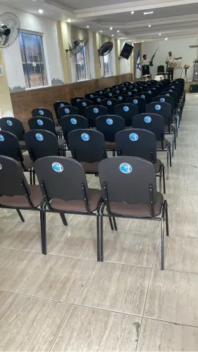 Cadeiras para igrejas
