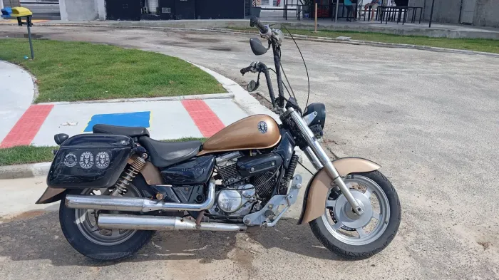 Mirage 250  2001
