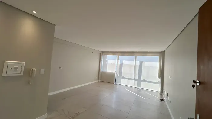 Imóvel para aluguel com 25 metros quadrados em Juvevê - Curitiba - PR