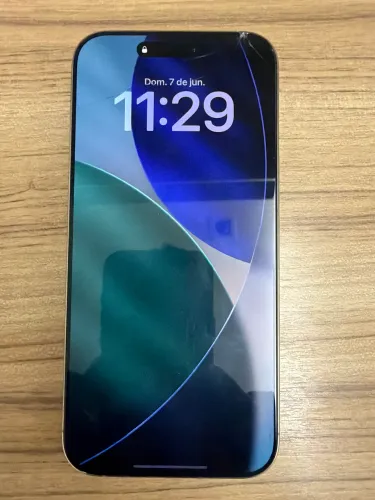 iPhone 16 Pro Max 512GB Cinza, bateria com 99% de saúde