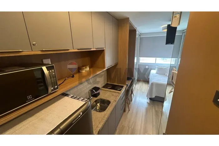 Studio à Venda em Amaralina - Localização , Mobiliado e Vista Mar !