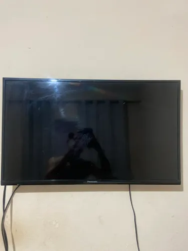 Vende - se tv Panasonic estado de novo , tudo funcionando certo