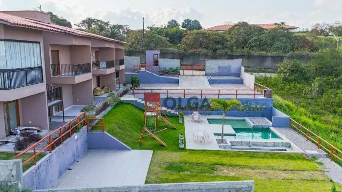 Apartamento novo em condomínio com vista em Gravatá