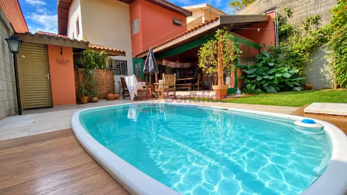 Casa para LOCAÇÃO, localizada no bairro JARDIM NOVO MUNDO, na cidade de JUNDIAÍ.