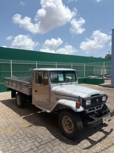 Toyota Band.Jipe Capota de Lona Diesel 1999