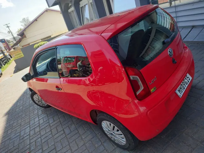 Volkswagen Up! Take 1.0 T. Flex 12V 3P 2015