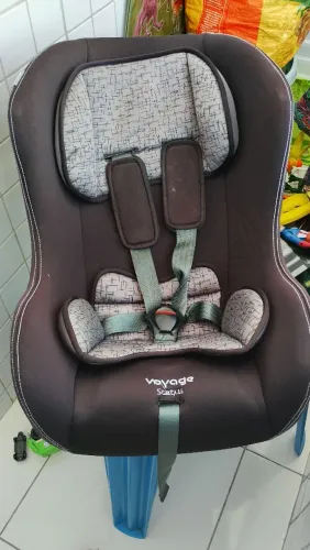 Cadeirinha de automóveis