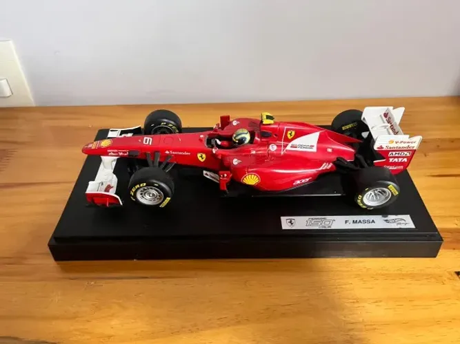 hot wheels f1 ferrari f150 felipe massa 1/18
