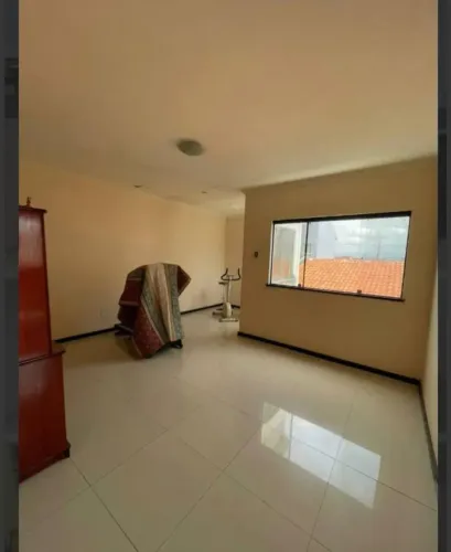 Casa de 2 pavimentos Bairro Orlando Dantas