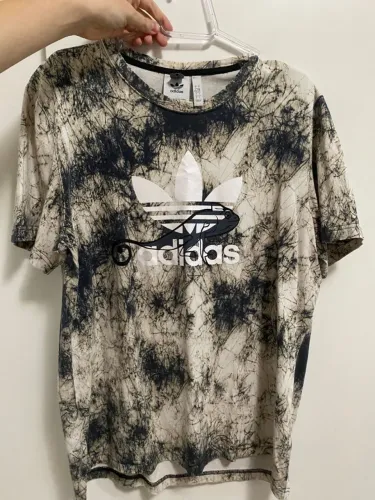 camiseta adidas camaleão